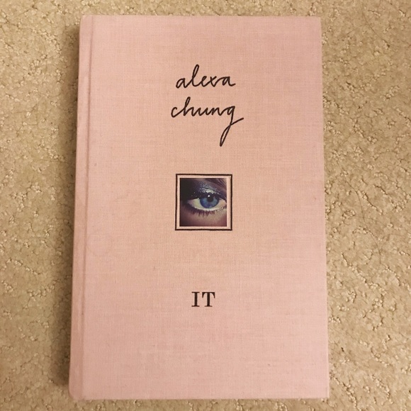 Alexa Chung "It" - Picture 2 of 2